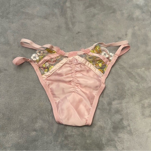 New! For Love and Lemons Swirly Star Panty 3010 - Picture 10 of 11